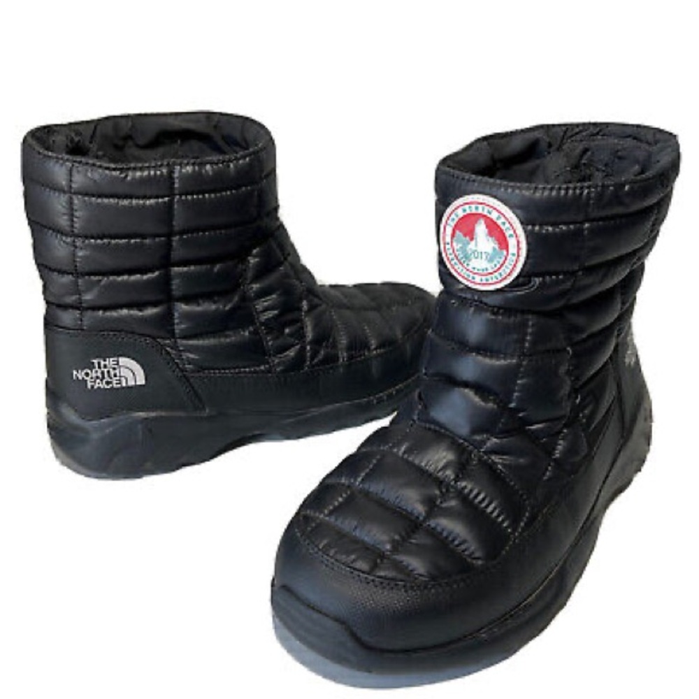 The North Face thermoball winter boots sz 8 womens